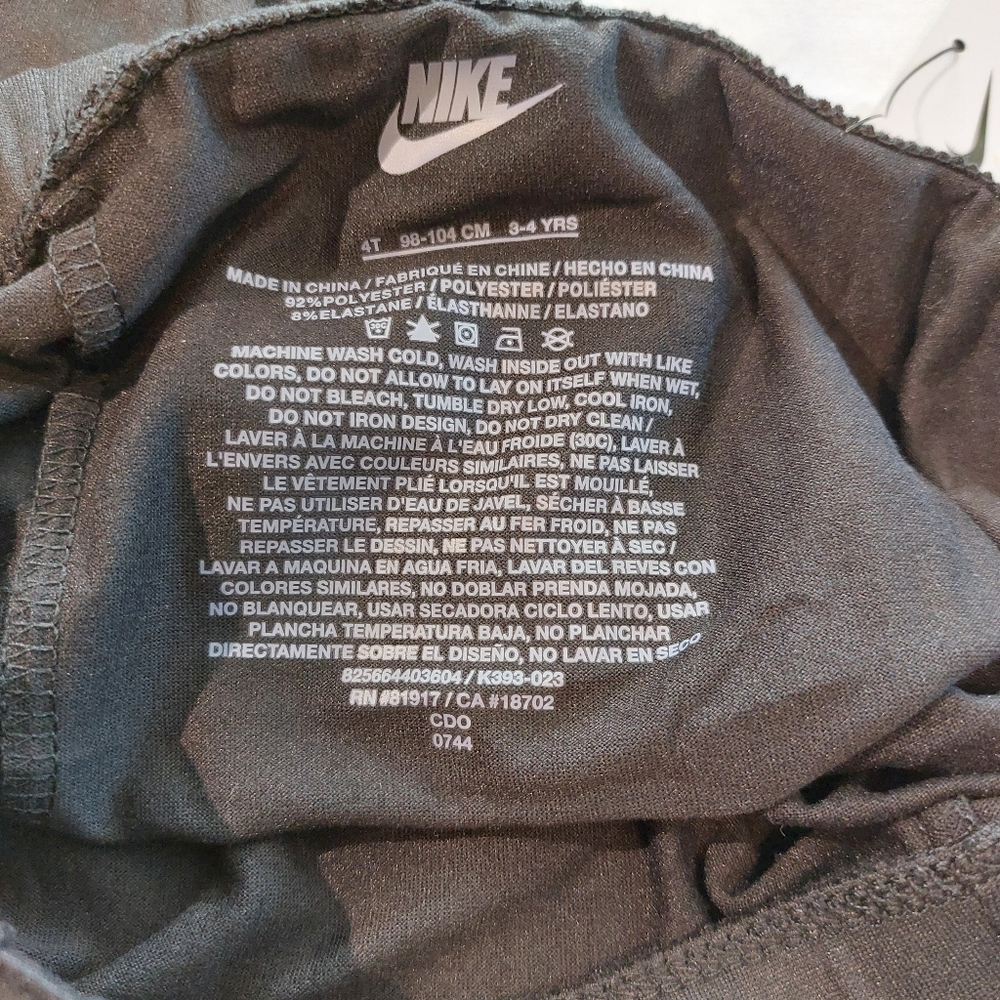 Nike Lightweight Black Leggings NWT 4T - Picture 5 of 8